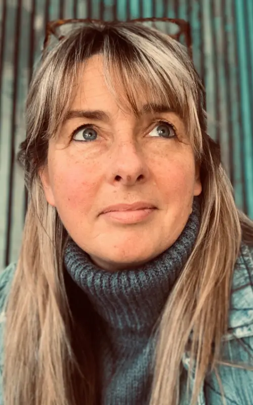 Lisa Harbour profile photo biographical and transpersonal arts counsellor